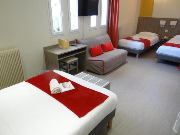 Hostellerie Bon Pasteur : photo 5 de la chambre chambre quadruple premium