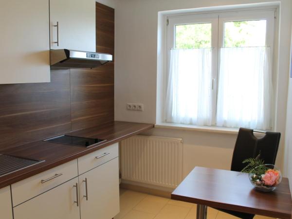 Appartement Steinbichler : photo 4 de la chambre chambre lits jumeaux avec balcon