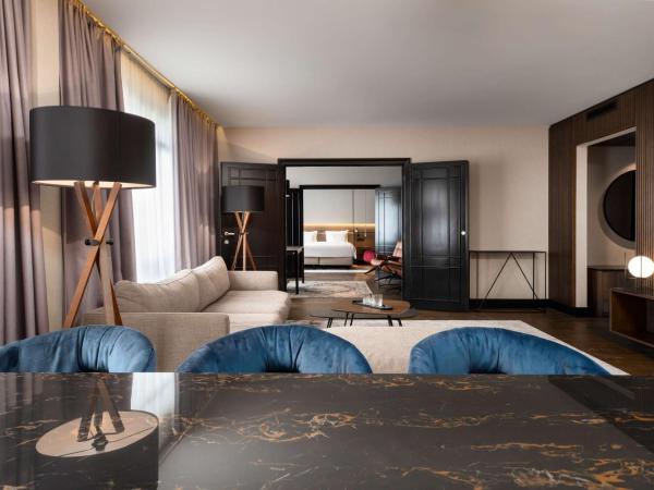 Radisson Collection Grand Place Brussels : photo 4 de la chambre suite présidentielle - Étage supérieur