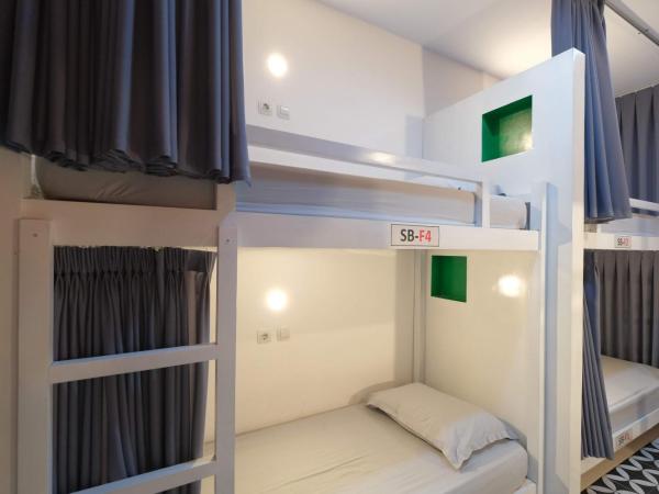 Home Addicts Hostel : photo 5 de la chambre lit superposé dans dortoir pour femmes 