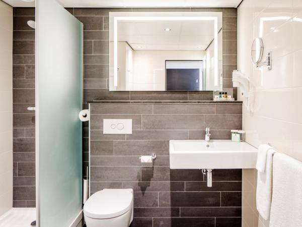 Holiday Inn Eindhoven Centre, an IHG Hotel : photo 3 de la chambre chambre king premium avec vue sur ville