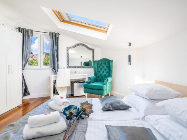 Galeria Valeria Seaside Downtown - MAG Quaint & Elegant Boutique Hotels : photo 1 de la chambre chambre lifestyle - installations de détente