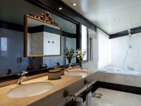 Hotel Sevilla Center : photo 1 de la chambre hébergement club deluxe - vue sur ville