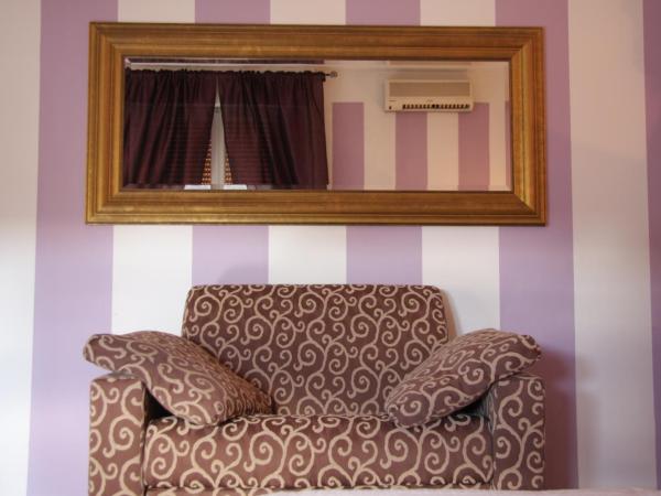 Hotel Alex : photo 4 de la chambre chambre triple standard