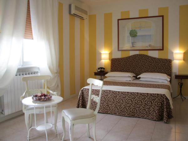 Hotel Alex : photo 7 de la chambre chambre double ou lits jumeaux standard