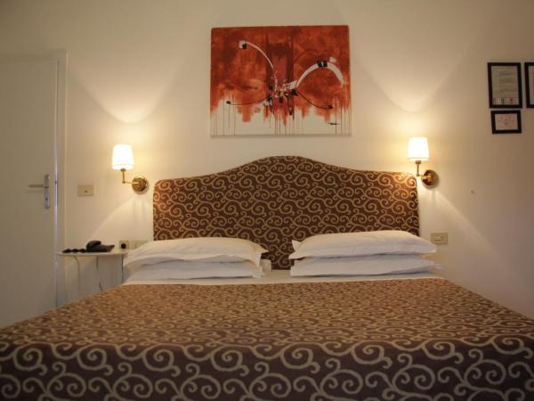 Hotel Alex : photo 4 de la chambre chambre double ou lits jumeaux standard