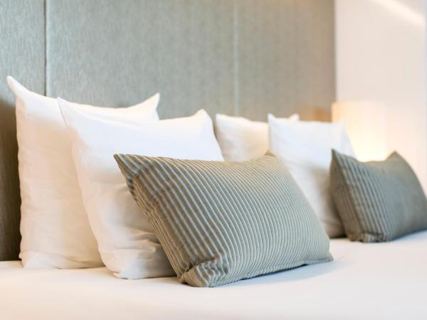 Holiday Inn Eindhoven Centre, an IHG Hotel : photo 4 de la chambre suite lit king-size - vue sur ville