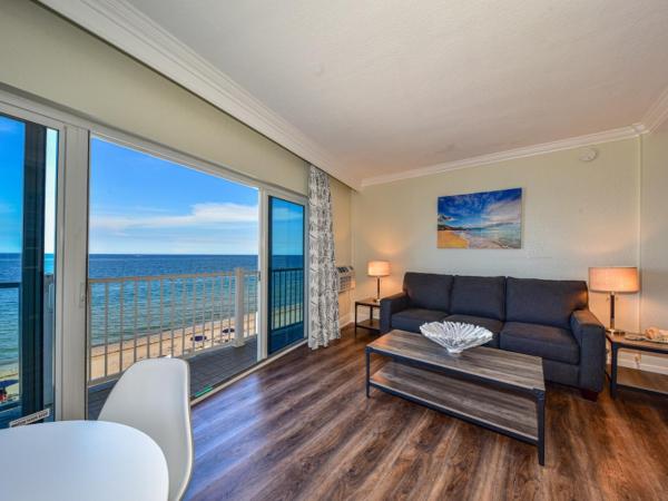 Sun Tower Hotel & Suites on the Beach : photo 3 de la chambre suite lit king-size – côté océan