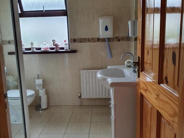 Tranquility : photo 7 de la chambre chambre double standard avec salle de bains commune