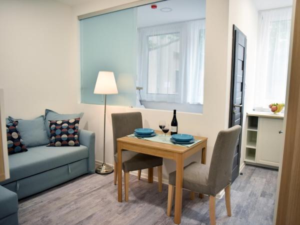 Roomstore Studio Apartments : photo 1 de la chambre studio