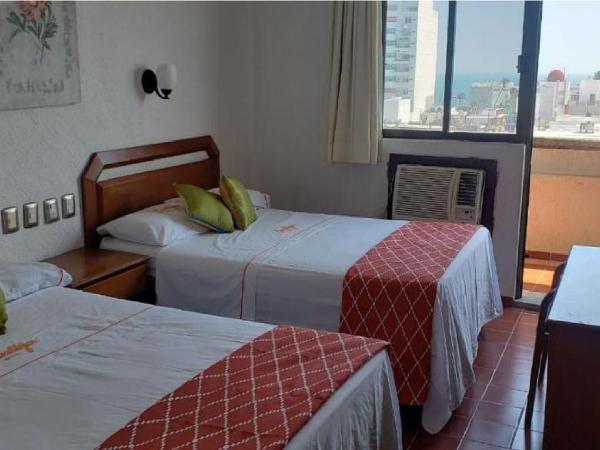 Hotel Candilejas Playa : photo 8 de la chambre chambre double standard avec 2 lits doubles