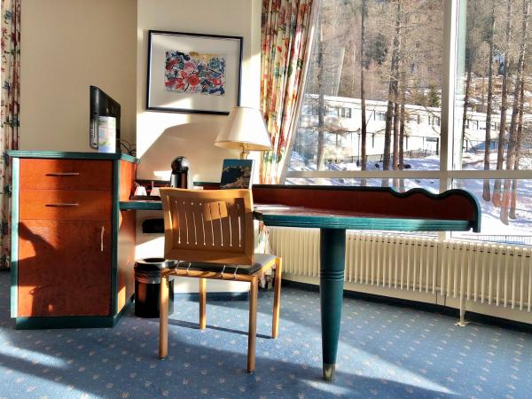 Thermal Hotels & Walliser Alpentherme Leukerbad : photo 4 de la chambre suite junior panoramique