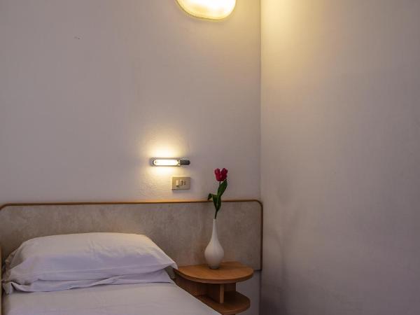 Hotel Beverly : photo 6 de la chambre chambre simple