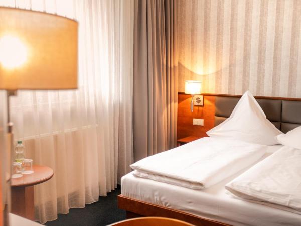 Premium Hotel Bacero Wrocław : photo 8 de la chambre chambre double