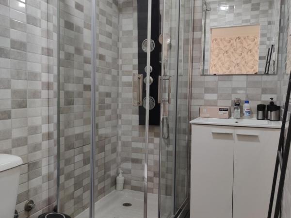 Inn Bairro Alto BA Sweet : photo 7 de la chambre chambre double ou lits jumeaux avec salle de bains privative