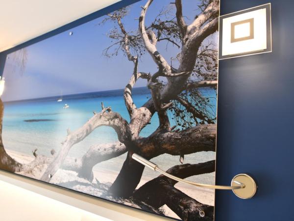 Hôtel Le Claridge : photo 9 de la chambre chambre double supérieure