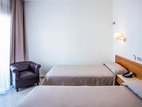 Hotel Leuka : photo 2 de la chambre chambre lits jumeaux