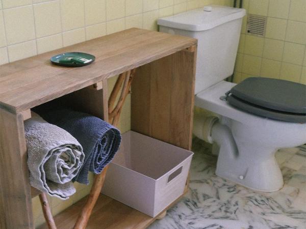 Lou Candelou : photo 1 de la chambre chambre double - vue sur jardin - lilas