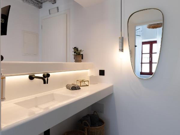 The TownHouse Mykonos : photo 8 de la chambre chambre double avec terrasse