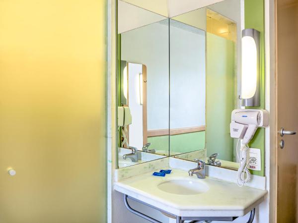 ibis budget Belo Horizonte Minascentro : photo 4 de la chambre chambre supérieure avec lit double