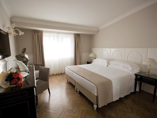 Plaza Hotel Lucchesi : photo 1 de la chambre chambre double ou lits jumeaux premium