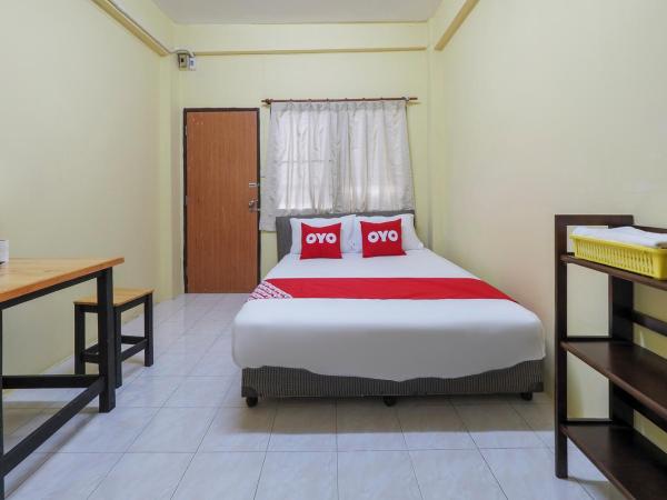 OYO 471 Sunshine Apartment : photo 2 de la chambre chambre double standard