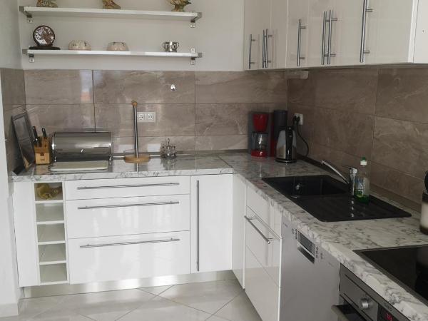 Apartments Galic Omis : photo 3 de la chambre suite familiale