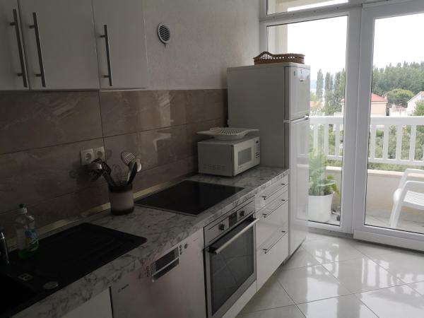 Apartments Galic Omis : photo 2 de la chambre suite familiale