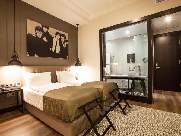 Quentin XL Potsdamer Platz : photo 5 de la chambre chambre lits jumeaux supérieure