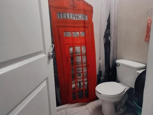 Hostal Maple : photo 3 de la chambre chambre quadruple avec salle de bains privative