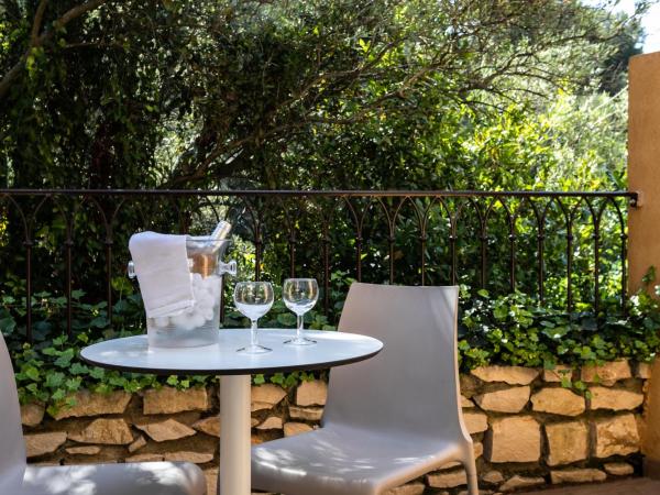 Hôtel Corniche du Liouquet : photo 4 de la chambre chambre supérieure avec terrasse - vue sur campagne