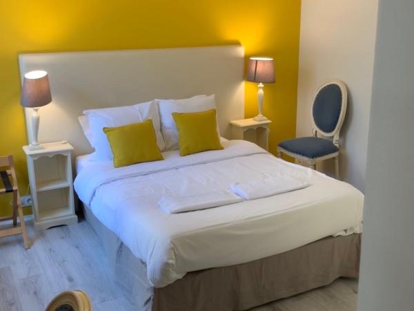 Hôtel Au Grand Duquesne : photo 1 de la chambre chambre double