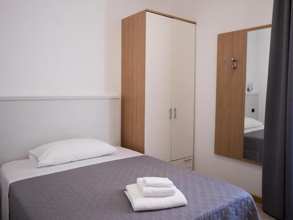 Hotel Amico : photo 3 de la chambre chambre simple supérieure