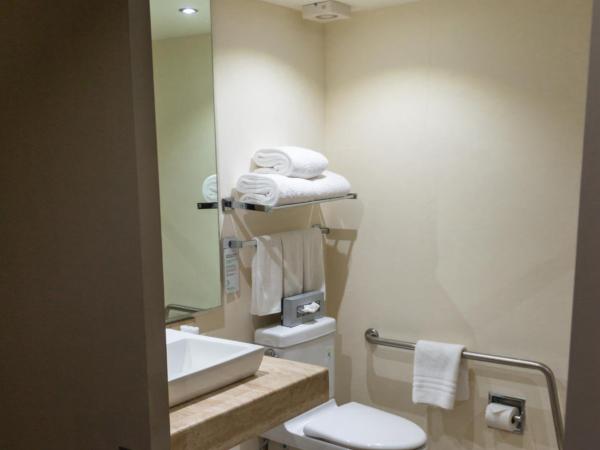 Wyndham Garden Guadalajara Expo Plaza del Sol : photo 6 de la chambre double room with sofa bed - mobility access - non-smoking