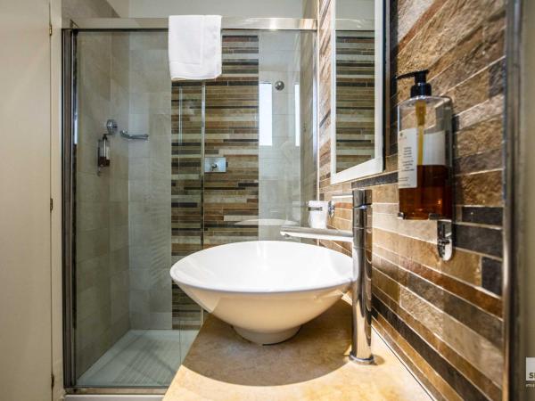 Hotel Regina Elena 57 & Oro Bianco SPA : photo 4 de la chambre chambre double ou lits jumeaux standard