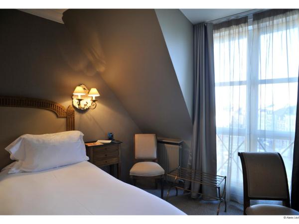 Hotel De La Treille : photo 2 de la chambre chambre lits jumeaux