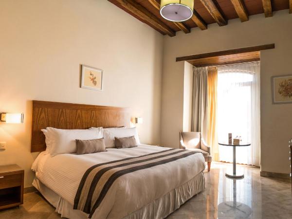 Hotel Parador de Alcalá : photo 3 de la chambre chambre lit king-size supérieure