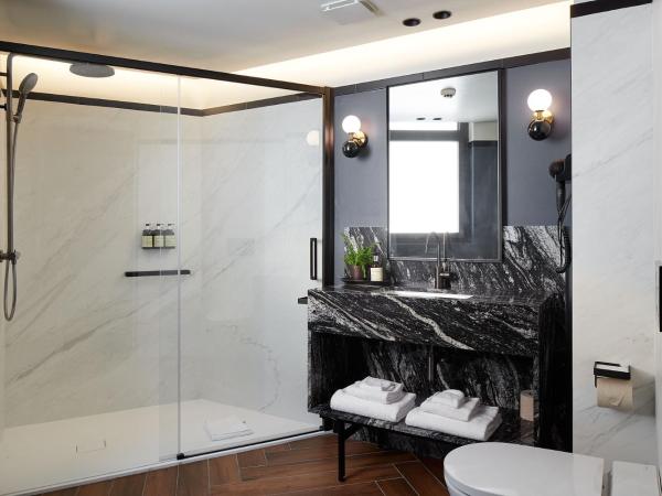 Hotel SANSEbay : photo 6 de la chambre suite - vue sur mer