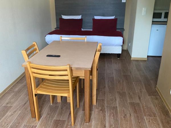 Hotel Restaurant Vesontio : photo 2 de la chambre appartement