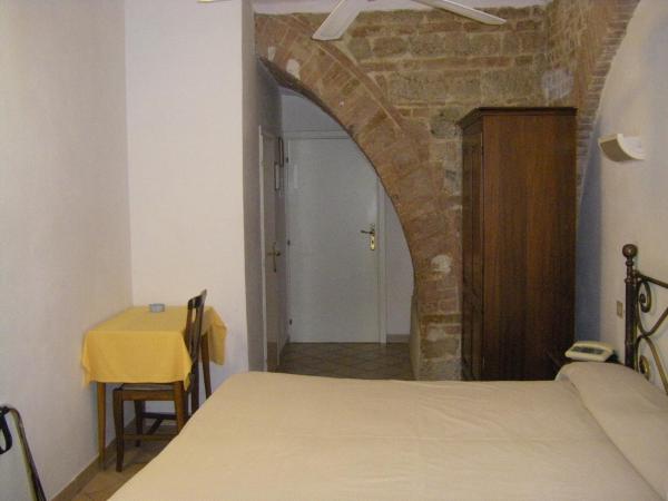 Albergo Cannon d'Oro : photo 6 de la chambre chambre double ou lits jumeaux