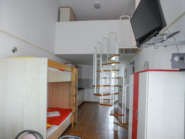 Apartmani Vila Caska : photo 7 de la chambre appartement 2 chambres en duplex avec balcon - vue sur mer