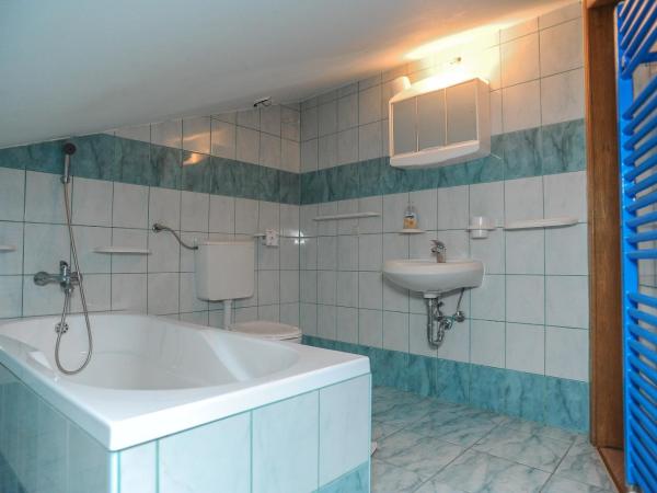 Apartmani Vila Caska : photo 10 de la chambre appartement 2 chambres en duplex avec balcon - vue sur mer