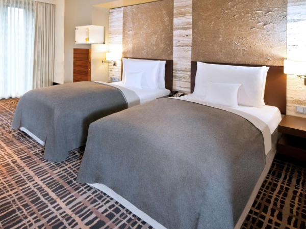 Dorint Hotel am Heumarkt Köln : photo 5 de la chambre chambre lits jumeaux standard