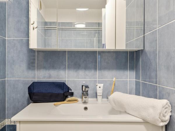 Résidence Pierre & Vacances Louis Lumière : photo 9 de la chambre studio standard Économique (4 personnes)