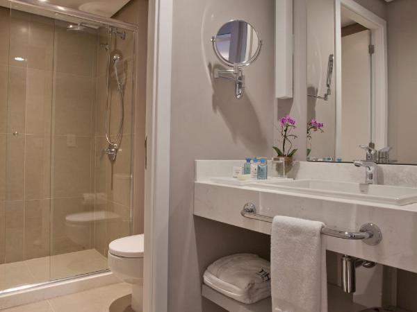 NH Curitiba The Five : photo 4 de la chambre chambre triple standard