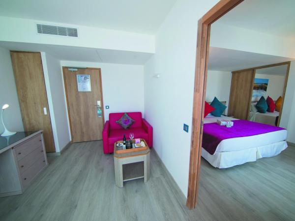 Cristal Hôtel & Spa : photo 2 de la chambre suite junior - accès gratuit au spa