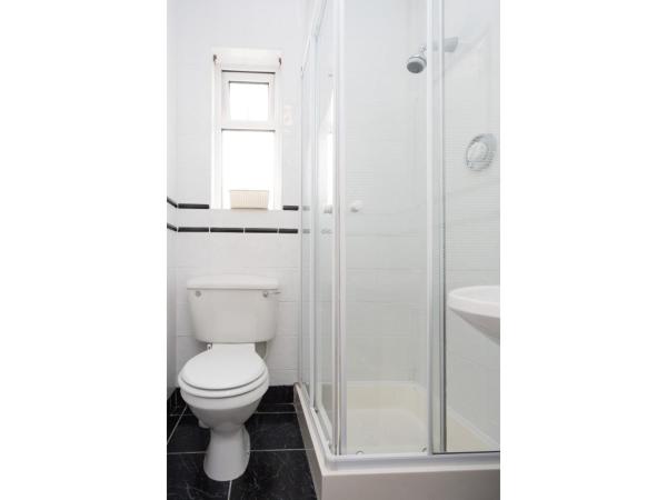 Four Seasons B&B : photo 3 de la chambre chambre double avec salle de bains privative