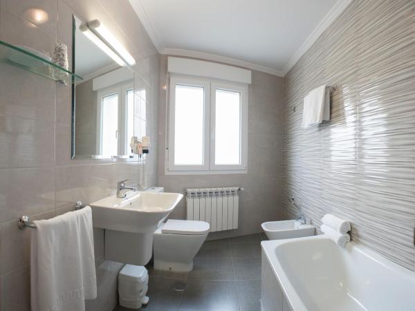 Hotel San Lorenzo : photo 1 de la chambre chambre lits jumeaux