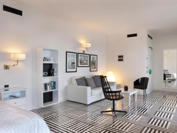 Hotel Bristol : photo 1 de la chambre suite avec baignoire spa