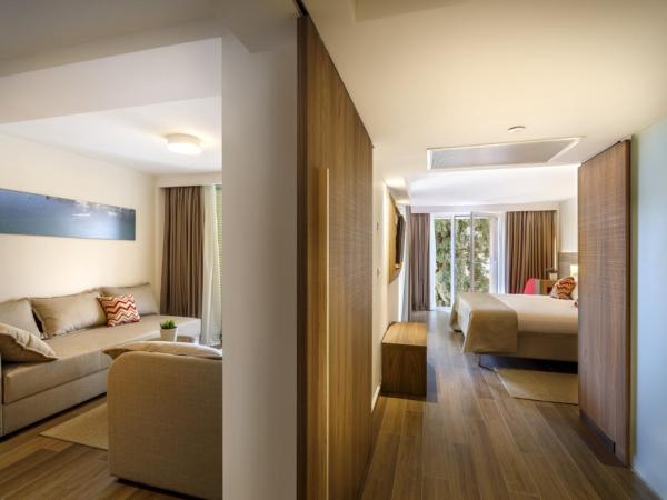 Girandella Valamar Collection Resort : photo 2 de la chambre suite for 2+2 - family